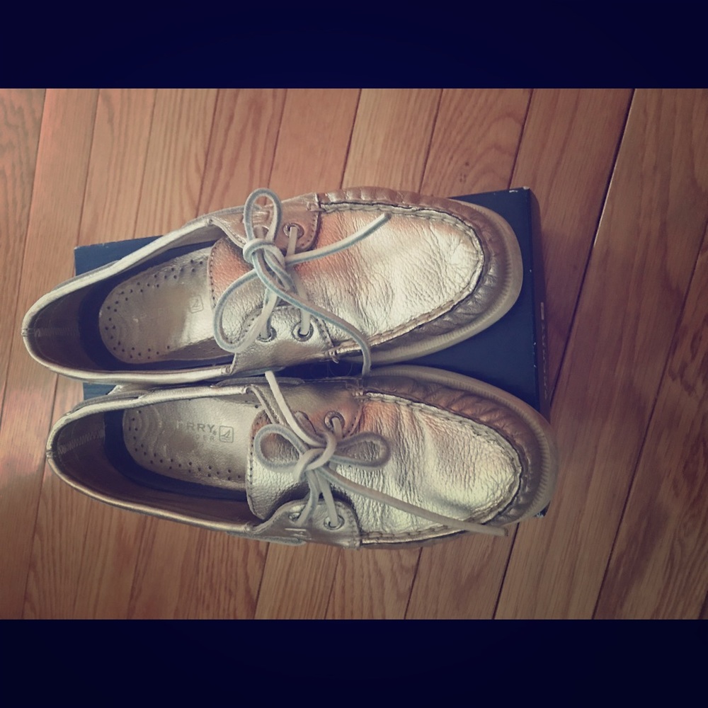 Metallic gold Sperry boat shoes